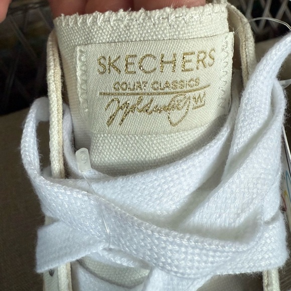 Skechers White High-Top Sneakers with Multicolor Accents - Picture 3 of 11